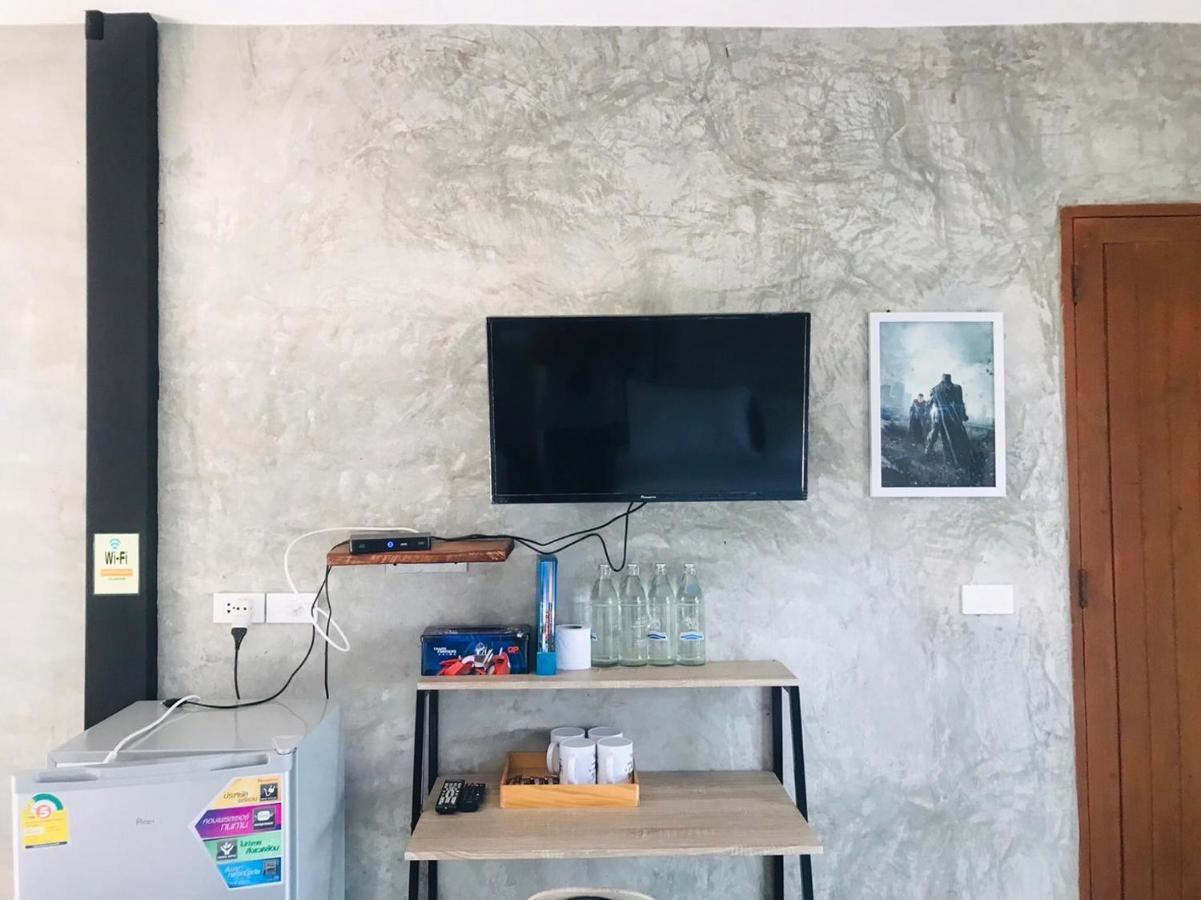 Solarcell Private Homestay - โซล่าเซลล์ไพรเวทโฮมสเตย์ Утай Тани Екстериор снимка
